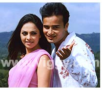 Sunil Rao and Richa Pallod in film Chappale