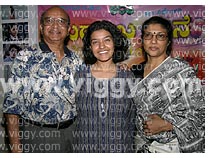 Chandrashekar Desai Gowdar, Yashaswini and Arathi