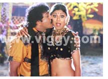 Ravichandran and Shilpa Shetty in film Ondagona Baa